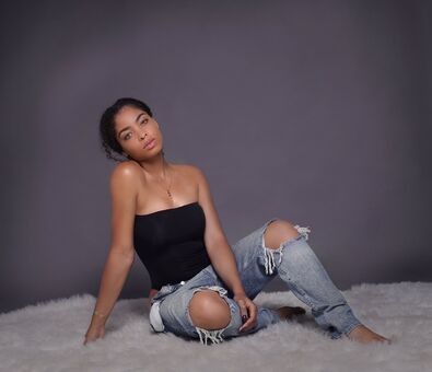 Yazminalazne Nude Leaks OnlyFans Photo 9