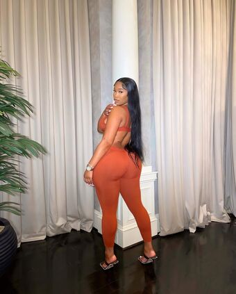 Zelie Timothy Nude Leaks OnlyFans Photo 31