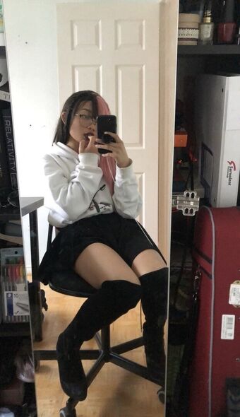 Blood2Blossom Nude Leaks OnlyFans Photo 11