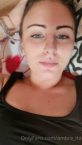 ambra.ita00 Nude Leaks OnlyFans Photo 4