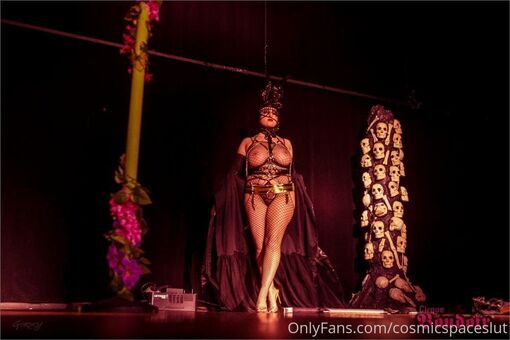 cosmicspaceslut Nude Leaks OnlyFans Photo 5
