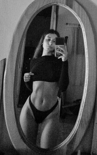 Flor Laneve Nude Leaks OnlyFans Photo 10