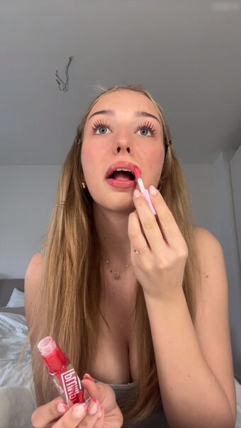 Hannah Maria Nude Leaks OnlyFans Photo 43