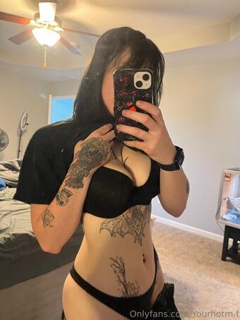 HotGothMlf Nude Leaks OnlyFans Photo 12