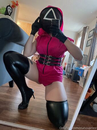 mahoupriest Nude Leaks OnlyFans Photo 18