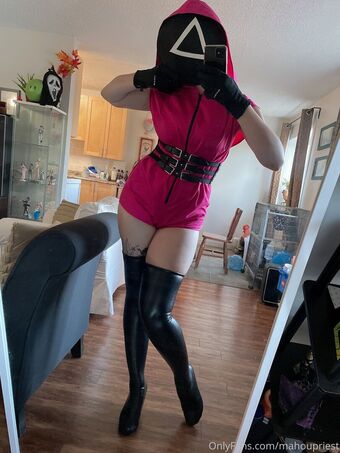 mahoupriest Nude Leaks OnlyFans Photo 16