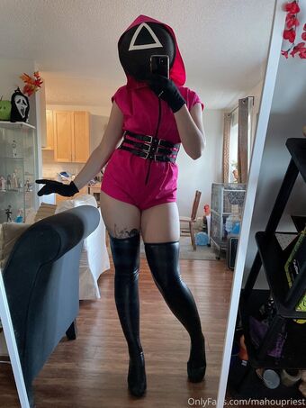 mahoupriest Nude Leaks OnlyFans Photo 12