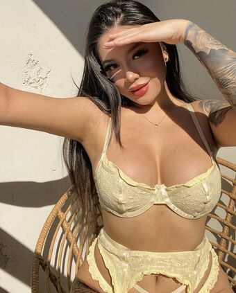 natalieeerenae Nude Leaks OnlyFans Photo 8