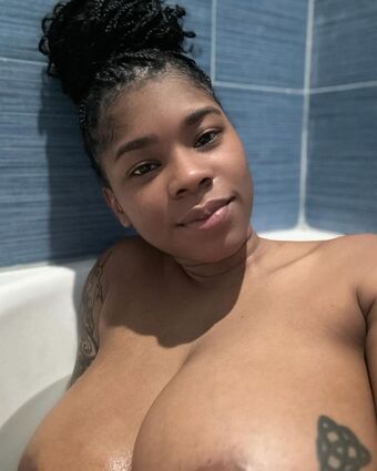 Pretty_Yunique Nude Leaks OnlyFans Photo 33