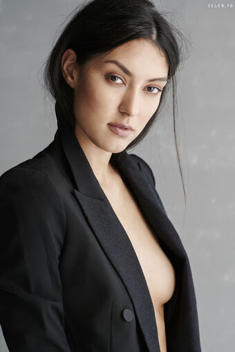 Rebecca Mir Nude Leaks OnlyFans Photo 100