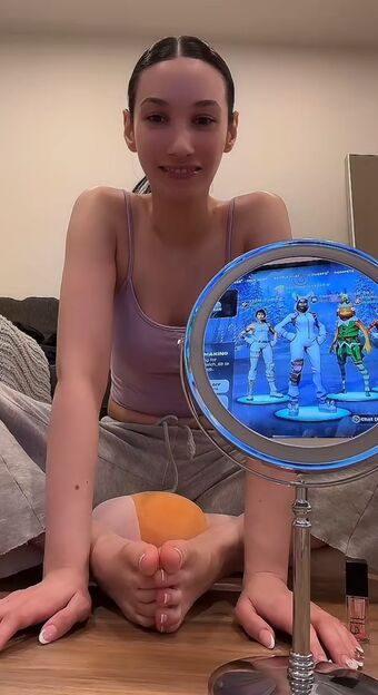 Sabrinasnoww Nude Leaks OnlyFans Photo 13