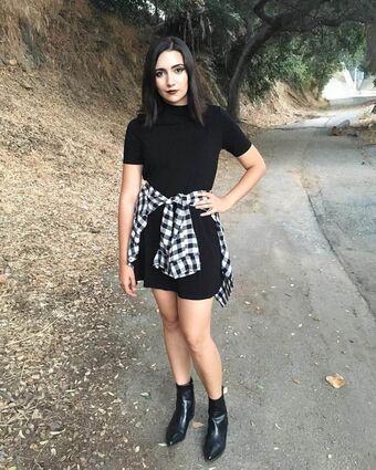 Safiya Nygaard Nude Leaks OnlyFans Photo 10