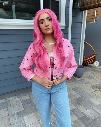 Safiya Nygaard Nude Leaks OnlyFans Photo 19