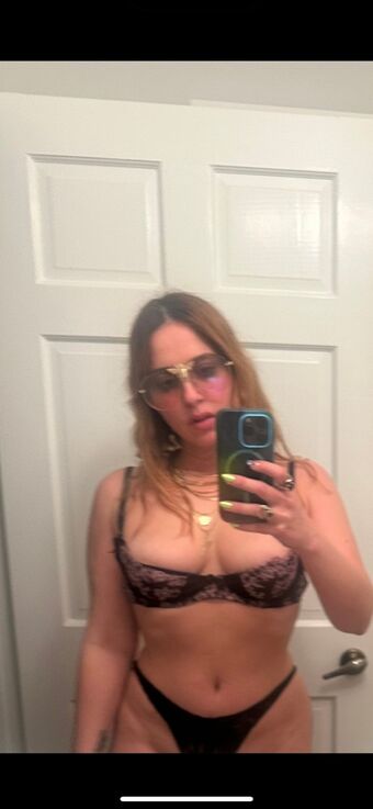 Sara Weinshenk Nude Leaks OnlyFans Photo 13