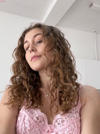 Violetta Nude Leaks OnlyFans Photo 3