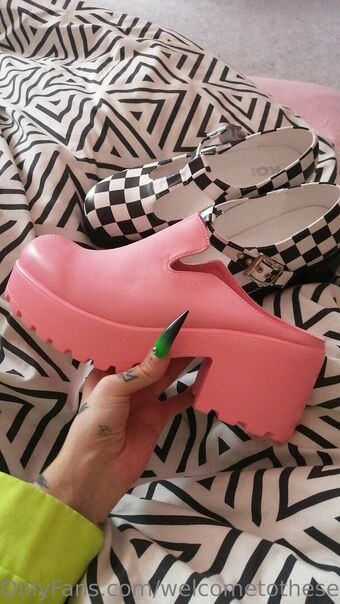 welcometothesewerfree Nude Leaks OnlyFans Photo 9