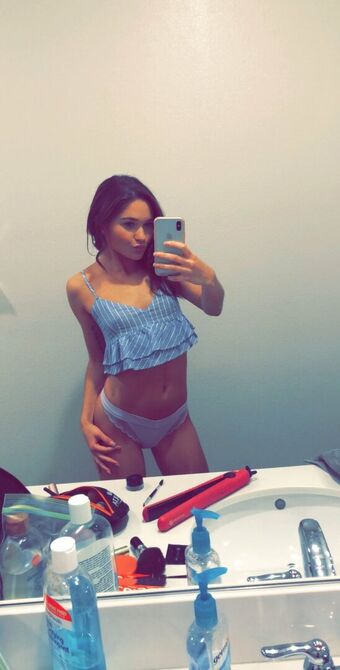 Zoe Bloom Nude Leaks OnlyFans Photo 47