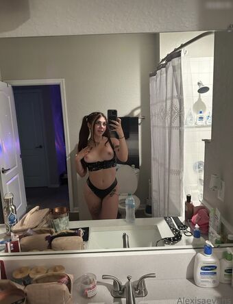 alexisaevans Nude Leaks OnlyFans Photo 33