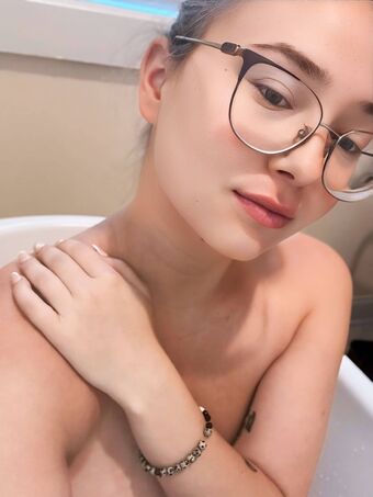 Alyssa Capps Nude Leaks OnlyFans Photo 15