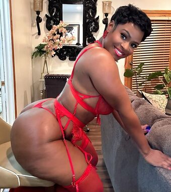 gigi_empress Nude Leaks OnlyFans Photo 6