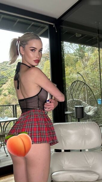 Elena Kamperi Nude Leaks OnlyFans Photo 246