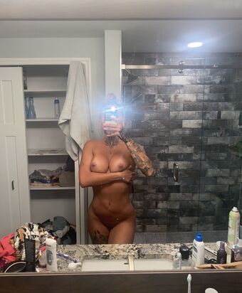 Goddess Nicki Nude Leaks OnlyFans Photo 4