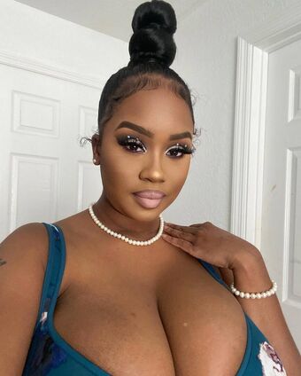 Mariyah Bleu Nude Leaks OnlyFans Photo 14