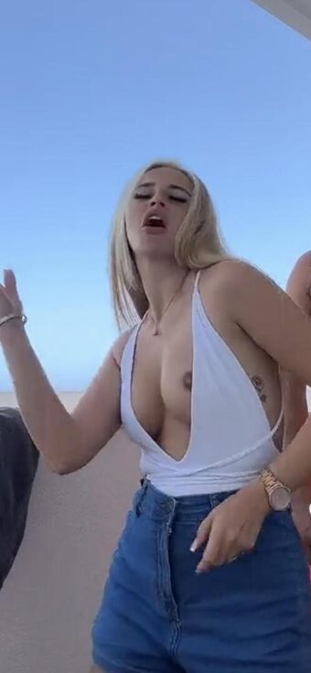 Sophie Aspin Nude Leaks OnlyFans Photo 87