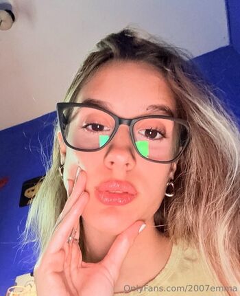 Emm / 2007emma nude photo #32