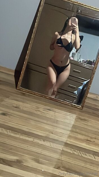 Stephany Nicol / 26nicol nude photo #1