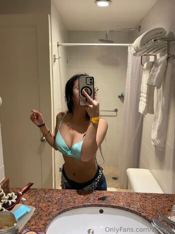 Stephany Nicol / 26nicol nude photo #12