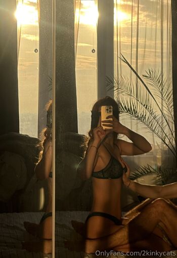 2kinkycat / 2kinkycats nude photo #17