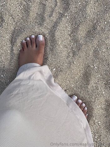 Aaliyahchane / 4aaliyahchanel nude photo #1