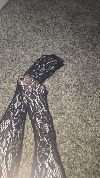 uicideprinces / 53122darkrose / emilycapron_ / rosecapron / 3milycapr0n nude photo #17