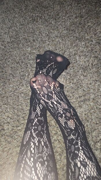 uicideprinces / 53122darkrose / emilycapron_ / rosecapron / 3milycapr0n nude photo #18