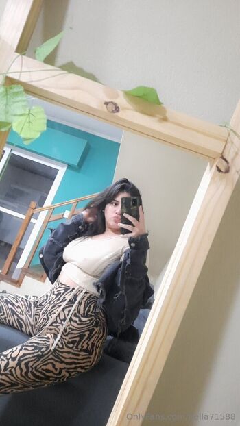 videocall / 777nellalovv nude photo #5