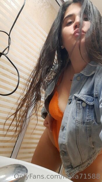 videocall / 777nellalovv nude photo #22