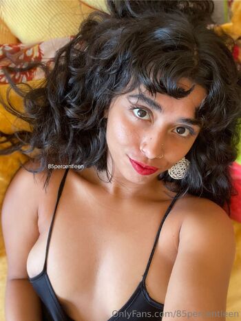 Gatit / 85percentleen nude photo #1