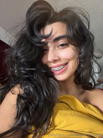 Gatit / 85percentleen nude photo #15