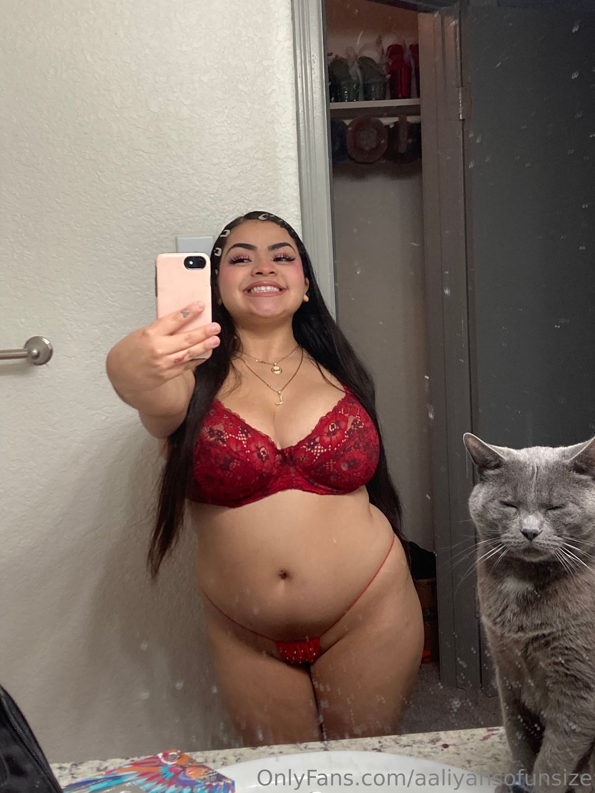 Aaliya / aaliyahsofunsize nude photo #2