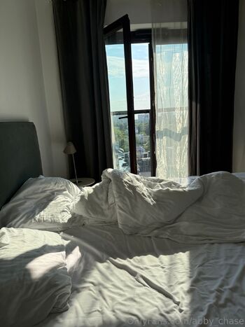 𝘼𝙗𝙗𝙮 𝘾𝙝𝙖𝙨𝙚 / abby_chase nude photo #2