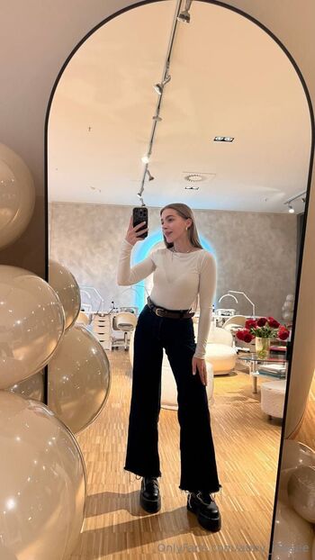 Abby Rose / abby_roseee nude photo #16