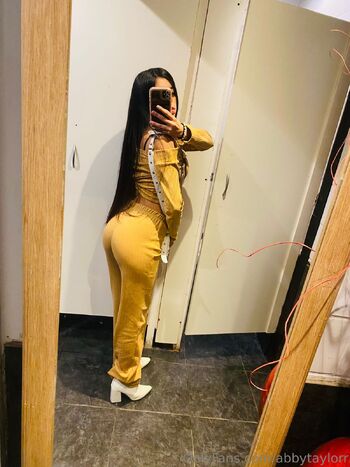𝐀𝐛𝐛𝐲 𝐓𝐚𝐲𝐥𝐨𝐫 / abbytaylorr nude photo #12