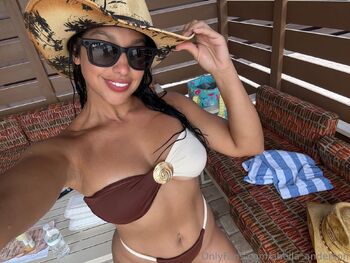 Abella / abella_anderson / wealthwithaq / wethwithaq nude photo #27