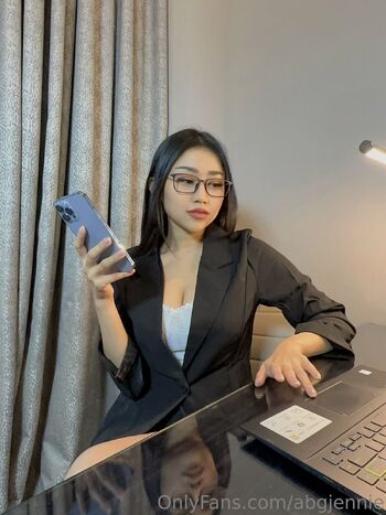 Jenni / abgjennie nude photo #2