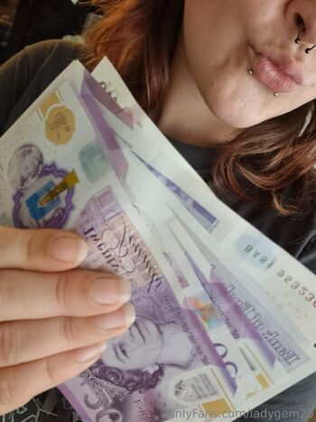 GoddessGe / absolutefxckinggem / findom.lady.gemini / insultstress nude photo #23