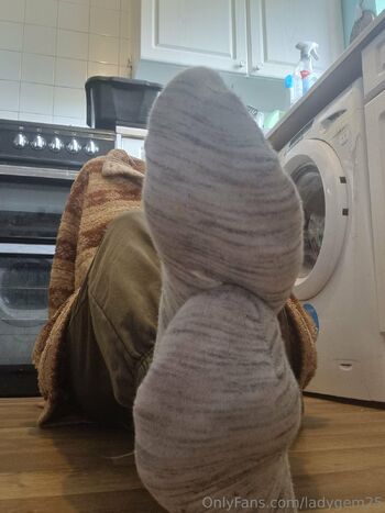 GoddessGe / absolutefxckinggem / findom.lady.gemini / insultstress nude photo #33