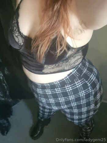 GoddessGe / absolutefxckinggem / findom.lady.gemini / insultstress nude photo #36