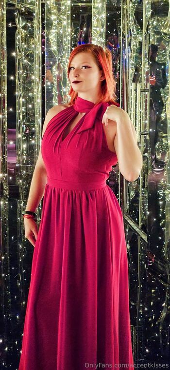 Kisse / accentkisses nude photo #4