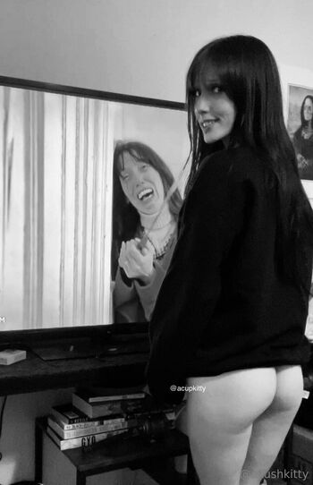 Free Hex Mari / acupkitty.hex nude photo #16